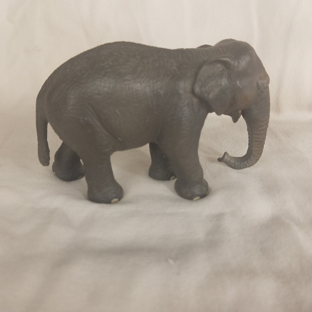 Schleich Asian Elephant Female Figurine 2004‎ Retired Wildlife Animal Toy 14342 - Picture 3 of 7